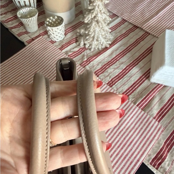 Christian Louboutin Eloise 2 way satchel - Picture 6 of 13